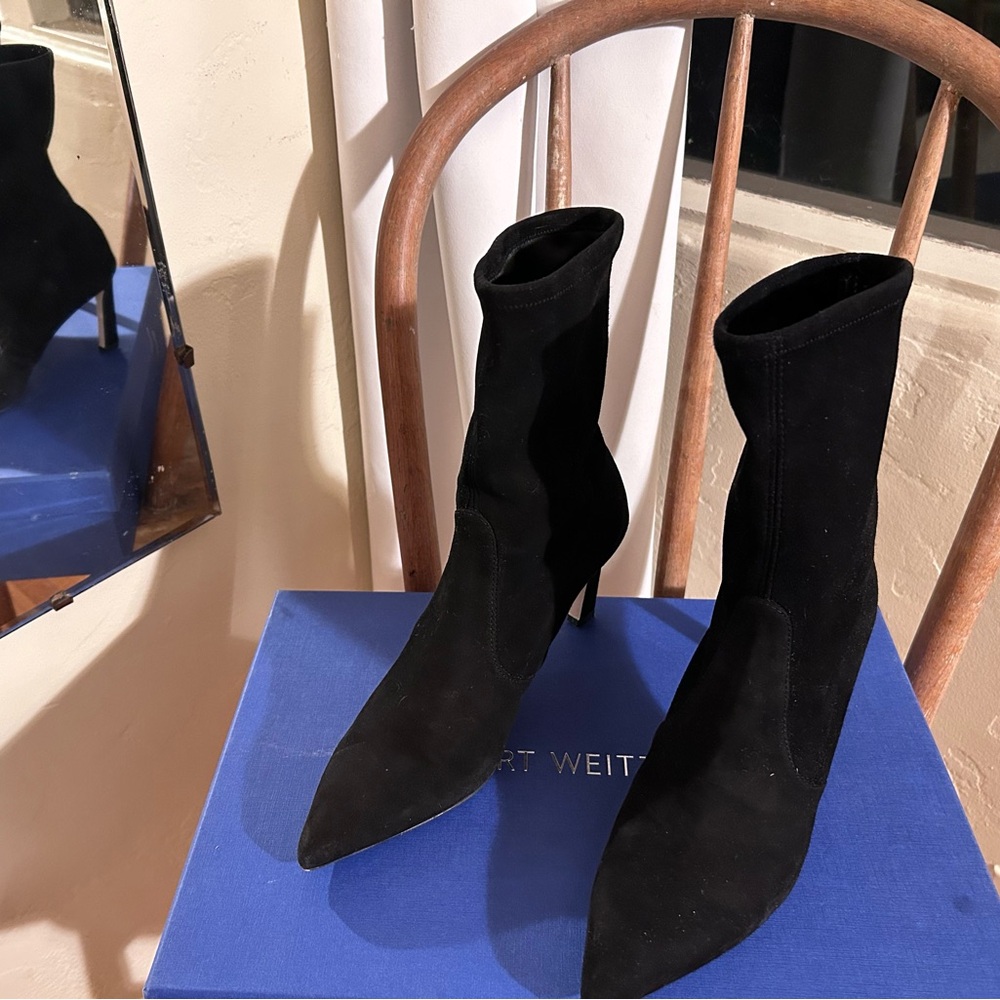 Stuart Weitzman Boots | Size 8 | Black Suede